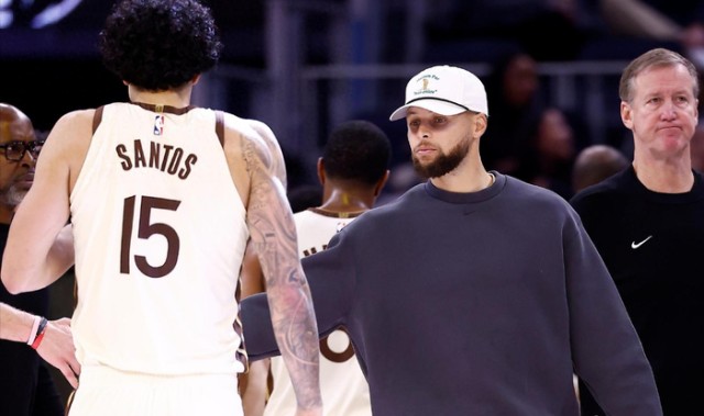 体育娱乐-苦吞21分大逆转，勇士虽败犹荣！1.93亿豪阵伤缺库里自嘲康复兄弟|斯蒂芬·库里|尼克斯|科尔|明尼苏达森林狼队|纽约尼克斯队_新浪体育_新浪新闻