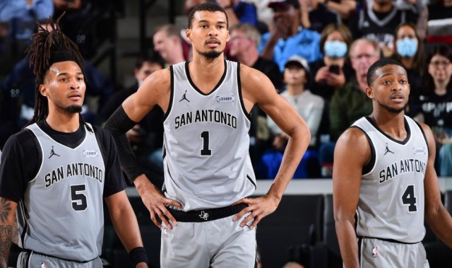 HTH体育-文班亚马21+13加兰25分 马刺3人20+击沉快船